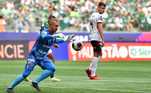 O goleiro do time do interior paulista, Jefferson Paulino, foi o grande nome da primeira etapa