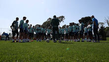 Depois de punir Veron, Palmeiras faz reunião com jovens do elenco