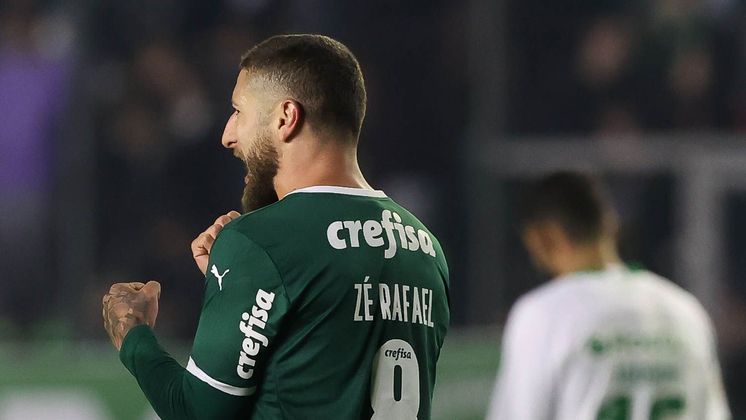 Zé Rafael comemora gol anotado contra o Juventude pelo Brasileirão 2022 no Alfredo Jaconi
