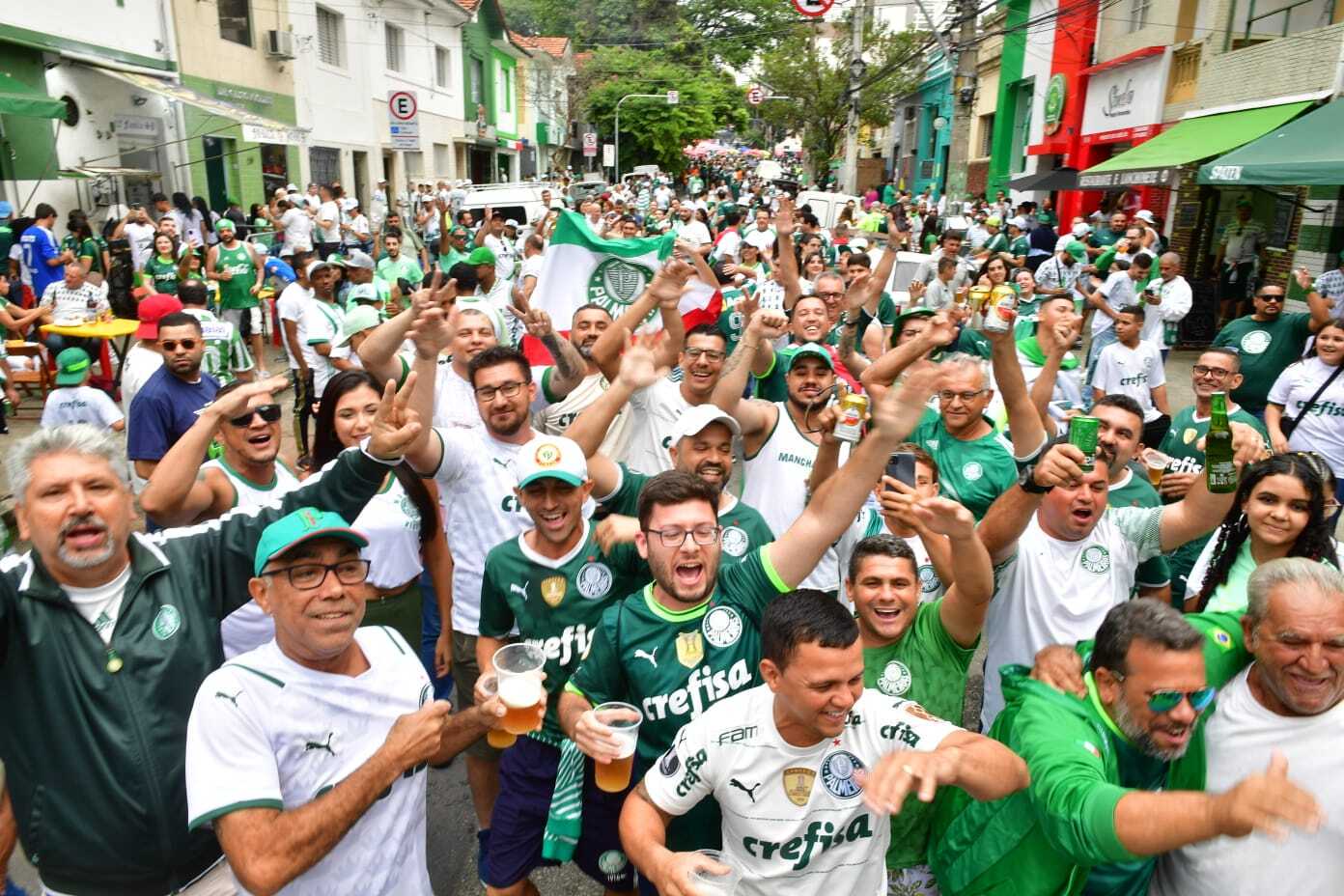 Com final do Paulistão, Record chega a 27 pontos e dá o triplo do ibope da  Globo - Entretenimento