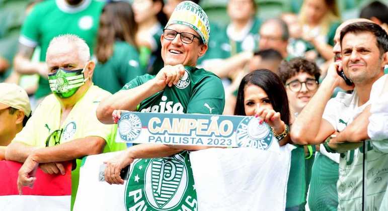 No estádio, o clima é de confiança no bicampeonato do verdão