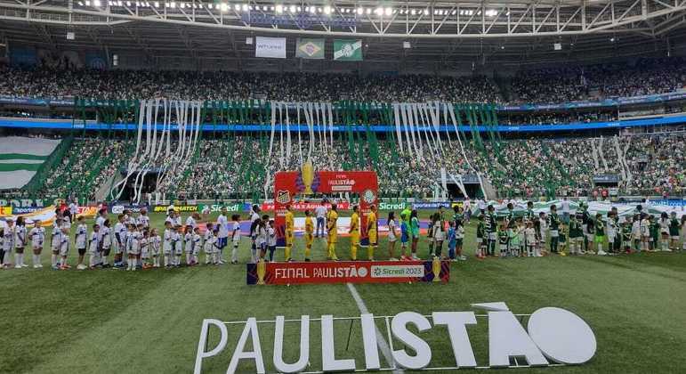 O Palmeiras espera, neste domingo, a quebra do recorde de público presente para um jogo no Allianz Parque