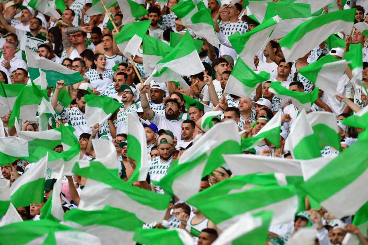 Após o 4 a 0, a torcida do Palmeiras não se conteve e começou a gritar 'É, campeão'