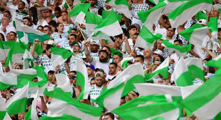 Após o 4 a 0, a torcida do Palmeiras não se conteve e começou a gritar 