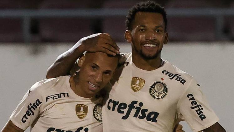 Com gol de pênalti nos acréscimos, Palmeiras empata primeiro jogo da final  da Recopa contra o Athletico - Esportes - R7 Futebol