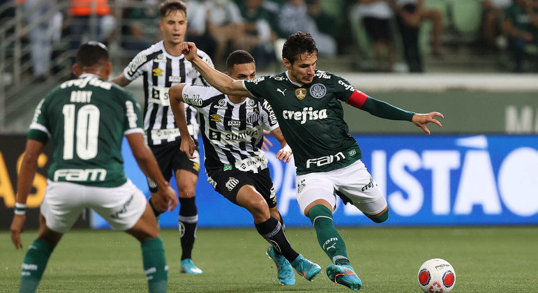 Palmeiras buscou adiamento do clássico com o Santos, mas CBF negou o pedido
