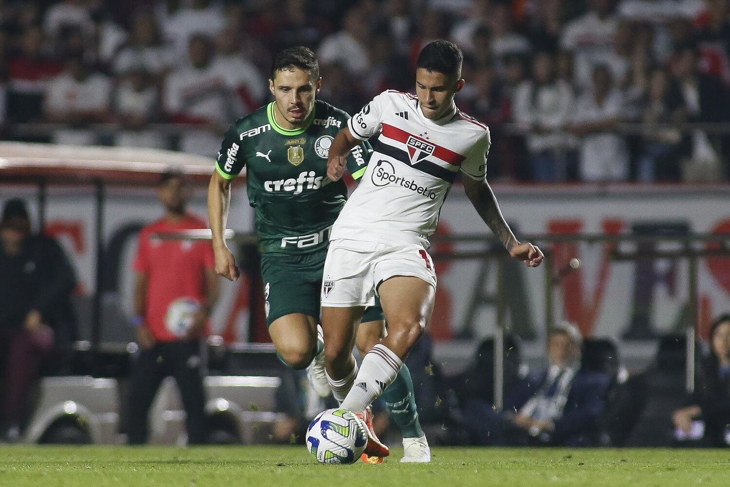 Prime Video Brasil on X: Cada jogo é uma final na Copa do Brasil! Palmeiras  e São Paulo disputam a vaga na próxima etapa na quinta, 14/7, às 20h.  Assista no Prime