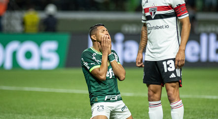 Rony lamenta a derrota do Palmeiras