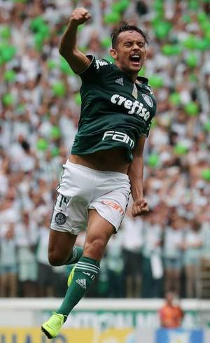 Scarpa comemora segundo gol do Palmeiras