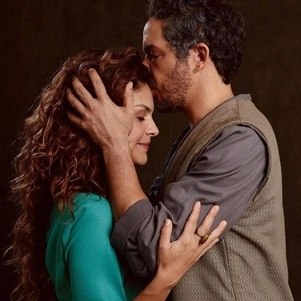 Paloma Bernardi e Fifo Benicasa em "Reis"
