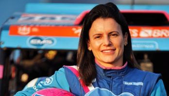 Pâmela Bozzano se torna a primeira piloto brasileira no Dakar (Reprodução/Instagram/ @pamelabozzano)