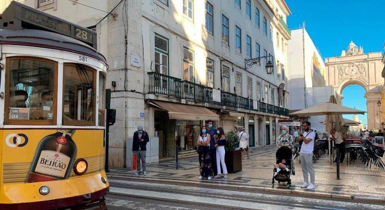 Portugal libera a entrada de turistas brasileiros no país - Notícias - R7  Internacional