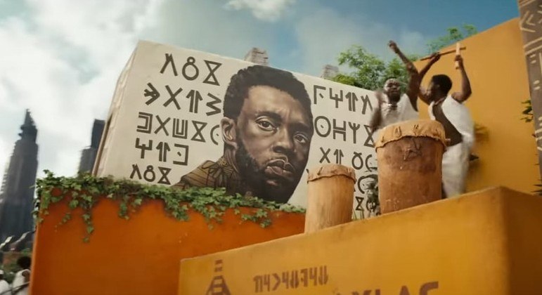 Chadwick Boseman é homenageado no primeiro trailer do novo filme do Pantera Negra