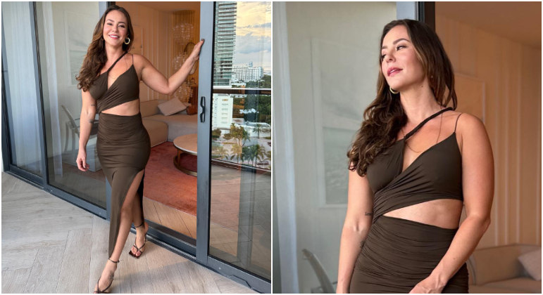 Durante uma viagem a Miami, a atriz posou na varanda com um longo recortado e justo ao corpo, deixando bastante pele à mostra