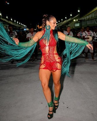 Paolla Oliveira revelou ter saudade do carnaval. Não é para menos. Ela arrasou na avenida no desfile de 2022. 