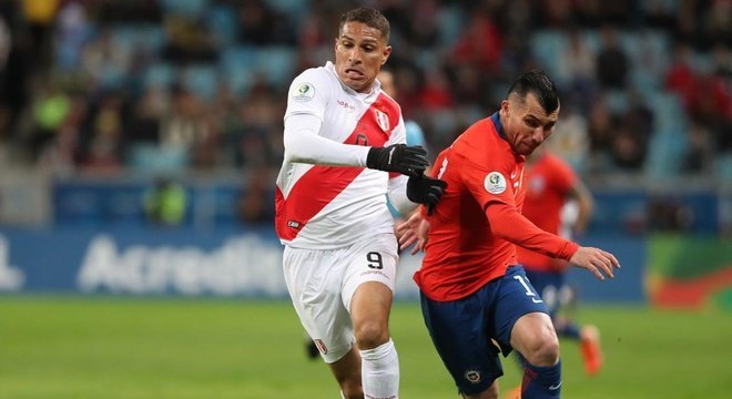 Paolo Guerrero, a arrancada do terceiro gol do Peru