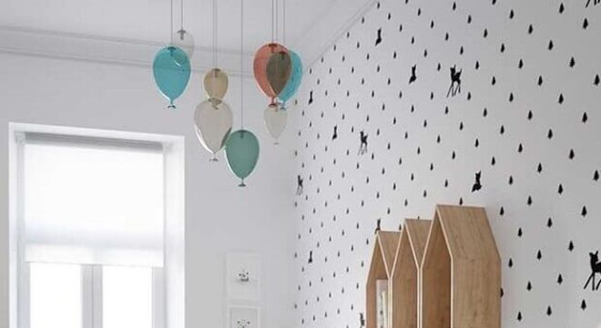 papel de parede infantil para quarto decorado com nichos de casinha