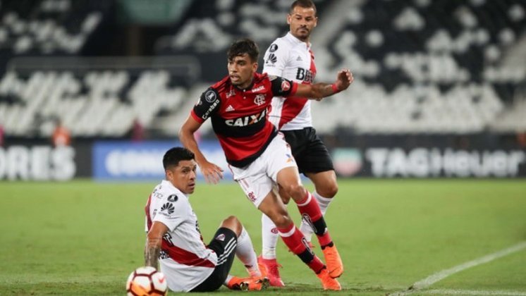 Paquetá foi um que atuou mais tempo pelo Flamengo até ser negociado. Atuando em várias funções do sistema rubro-negro, ganhou muita notoriedade em 2018. Aos 21 anos, foi negociado com o Milan, em janeiro de 2019. Atualmente é jogador e uma das principais peças do Lyon, da França.