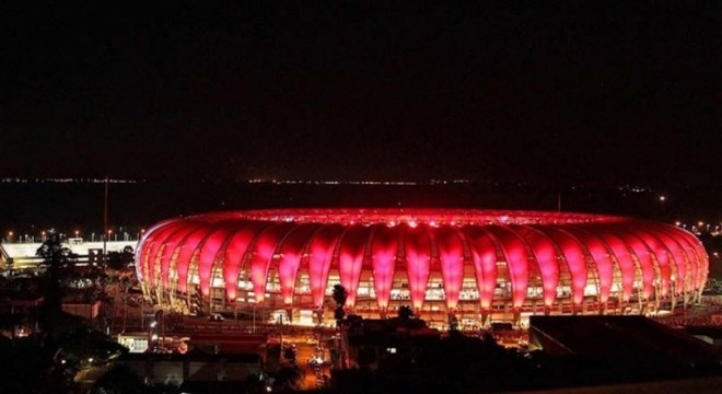 Qual estádio recebeu mais finais de Libertadores na história