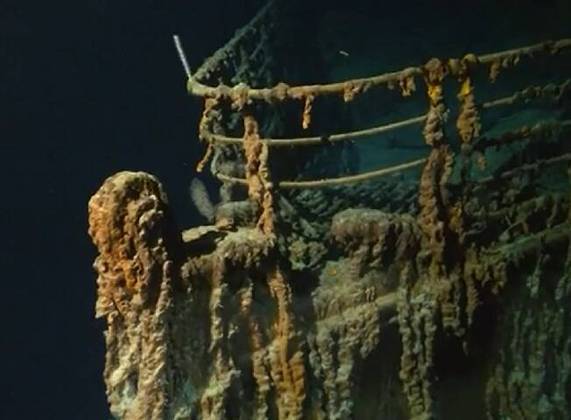 Para se ter uma ideia, os destroços do Titanic estão a pouco menos de 4 km de profundidade.