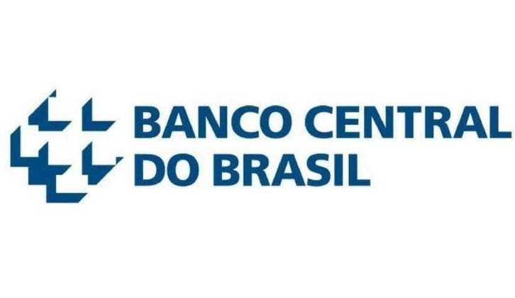 Para tentar diminuir a prática deste crime, o Banco Central do Brasil divulgou um folheto dando dicas para que se possa aprender a identificar se o dinheiro recebido é real. Acompanhe o passo a passo nessa galeria. 