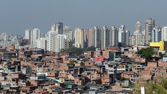 Sechs von zehn Brasilianern sehen, dass die Wirtschaft zugunsten der Reichsten manipuliert wird