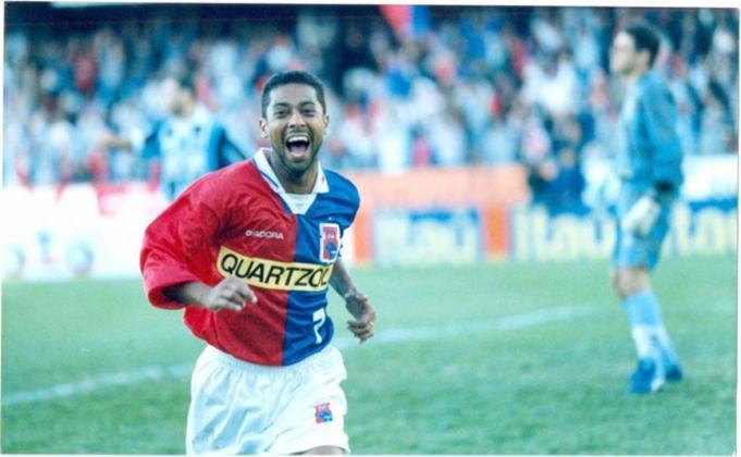 Paraná: quartas de final foi o máximo atingido em quatro ocasiões (foto de 1995)