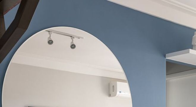 parede azul em ambientes pequenos 