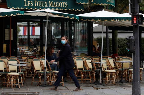 Paris aplica novas medidas de restrição
