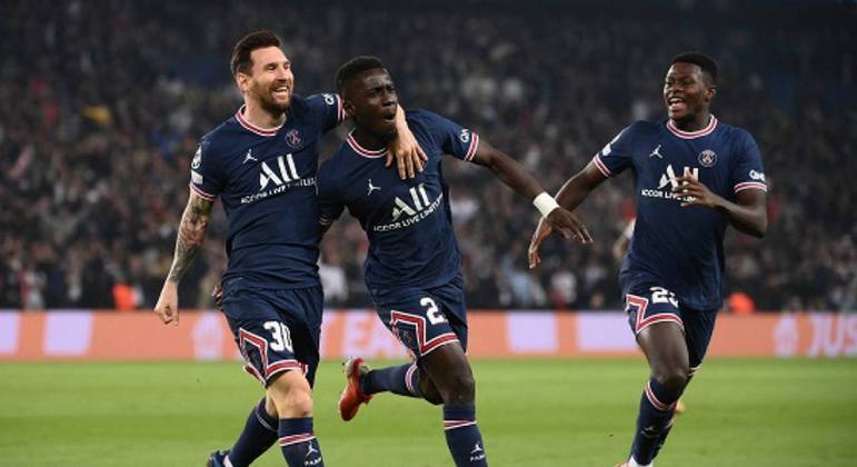 8º Paris Saint-Germain (França): 808 milhões de euros (R$5,12 bilhões)