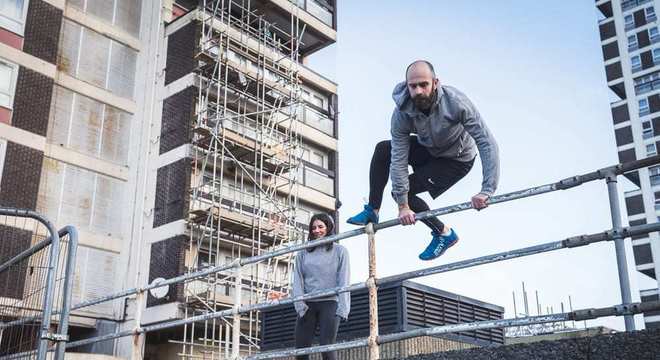 Parkour- Ideologia, origem, manobras e benefícios