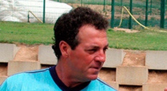 Hoje no Cruzeiro, Abel Braga comandou diversos time em Portugal, como: Rio Ave, Famalicão, Belenenses e Vitória de Setúbal, mas o time de mais destaque que treinou foi o Olympique de Marselha. Contratado em 2000 pelo time francês, o técnico brasileiro não fez um bom trabalho e foi demitido após 15 jogos e apenas quatro vitórias