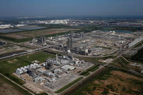Petrobras vende refinaria de Pasadena para empresa francesa - Notícias ...