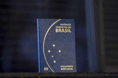 Modelo de passaporte usado desde 2015