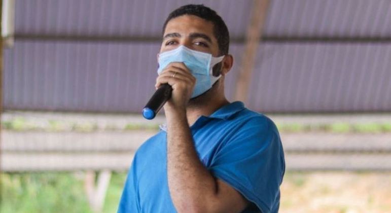 Isidório Filho estava na praia do Loreto. Ele é filho do deputado federal Isidório (Avante)