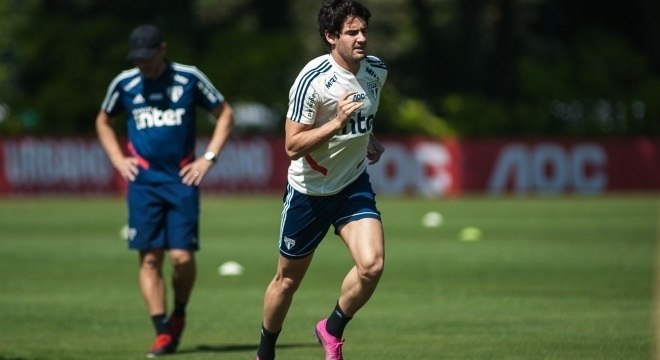 Alexandre Pato voltou aos treinos antes a pedido de Fernando Diniz