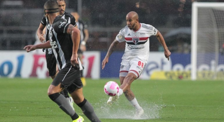 Patrick em partida contra o Botafogo pelo Brasileirão