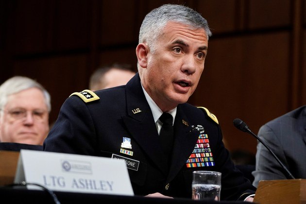 No dia seguinte, foi a vez de o diretor da NSA (Agência de Segurança Nacional) demonstrar preocupação similar com o TikTok. Segundo Paul Nakasone, o algoritmo do programa pode ser usado para facilitar grandes operações de influência