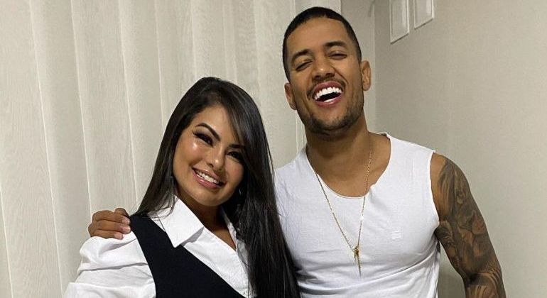Clevinho Santana, viúvo de Paulinha Abelha, deixa casa com as cunhadas após briga
