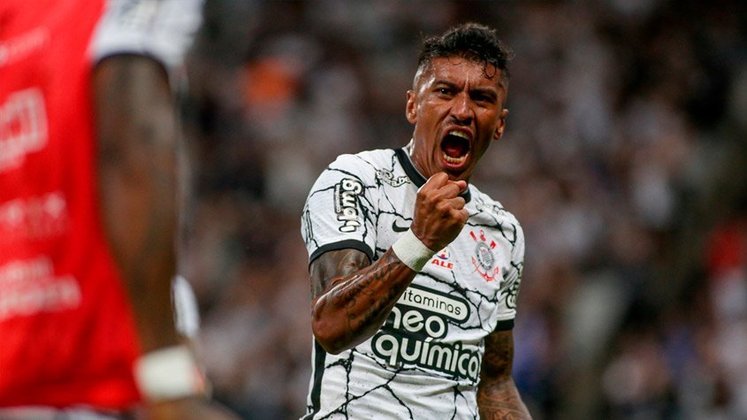 Paulinho - 4 gols no total pelo Corinthians na temporada - 3 gols no Paulistão e 1 gol no Brasileirão