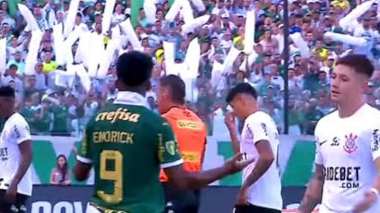 Dérbi PaulistaExpulsão, gol nos acréscimos, zagueiro que virou goleiro… O clássico entre Corinthians e Palmeiras teve de tudo e, claro, muita polêmica. Relembre as principais conversas flagradas pelo dublador Gustavo Machado