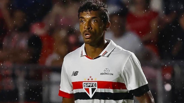 Luiz GustavoDe volta ao futebol brasileiro, Luiz Gustavo chegou com tudo no Paulistão e já foi decisivo para quebrar um tabu que começou em 2014 contra o Corinthians. Naquele ano, o jogador foi convocado para disputar a Copa do Mundo e foi um dos titulares na semifinal contra a Alemanha, que terminou em 7 a 1