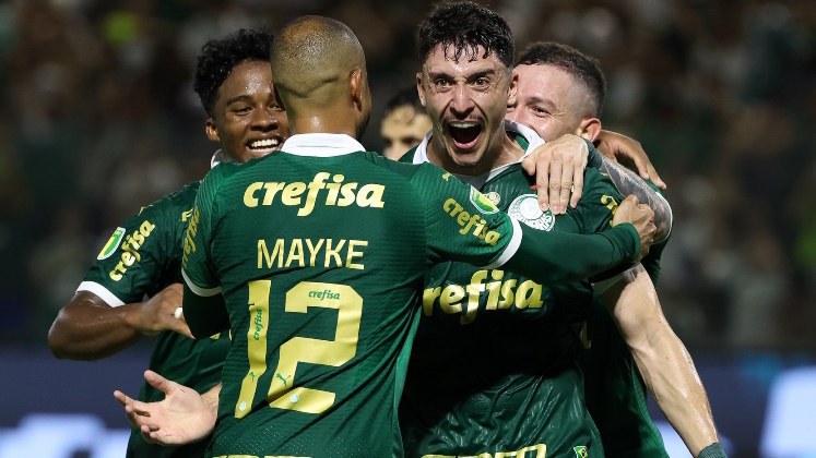 Imbatível?Neste campeonato, o clube alviverde ainda não foi derrotado. Na primeira fase foram 12 partidas, com 8 vitórias e 4 empates. Já na segunda fase, o Palmeiras sequer empatou: foram dois jogos e duas vitórias