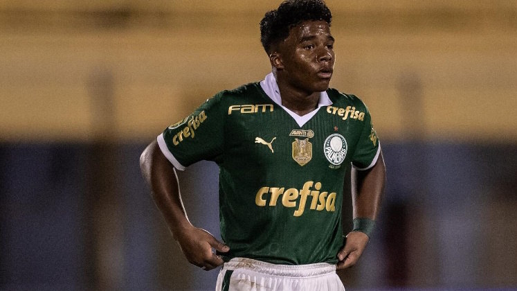 A estrela do EndrickDepois de representar a seleção brasileira no período da Data Fifa, a estrela do garoto Endrick brilhou mais uma vez, e com seu gol, o Palmeiras chegou em mais uma final do Paulistão. Fique ligado no Paulistão 2024! Assista a Santos e Palmeiras neste domingo (31), a partir das 17h45, na tela da RECORD.