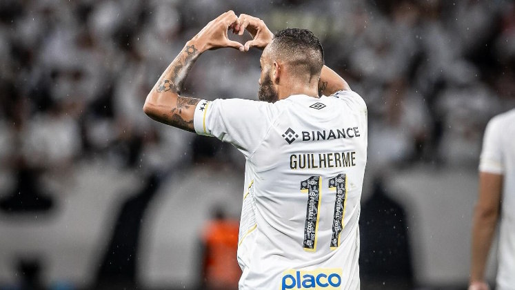 A emoção dos pênaltisApós passar com tranquilidade pela primeira fase do Paulistão 2024, o Santos fez o torcedor viver grandes emoções na partida contra a Portuguesa. O jogo terminou empatado por 0 a 0 e, nos pênaltis, o Peixe avançou para as semifinais