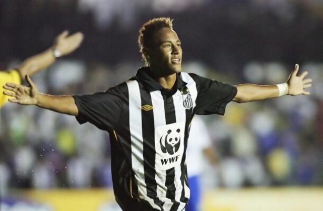 Paulistão de 2010 - Rio Branco 0 x 4 Santos, no Pacaembu - Gols: Ganso (2) e Neymar (2) (SAN) - Foto: Ricardo Saibun/Santos
