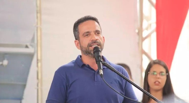 Paulo Dantas, governador de Alagoas, durante discurso