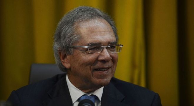 Após 'Fogo amigo', Paulo Guedes faz ofensiva por reformas