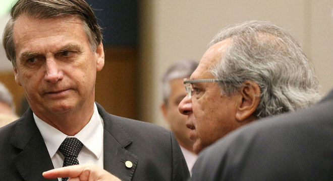 Bolsonaro e Paulo Guedes, o homem que vai comandar a economia em seu governo