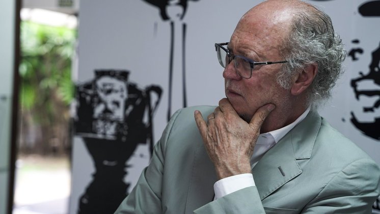 Paulo Roberto Falcão falou pela primeira vez como coordenador de futebol do Santos